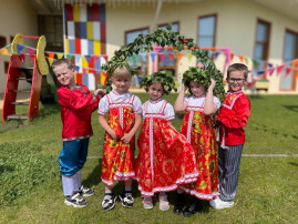 В группе «Исследователи» прошёл праздник, посвящённый Троице В группе «Исследователи» прошёл праздник, посвящённый Троице.